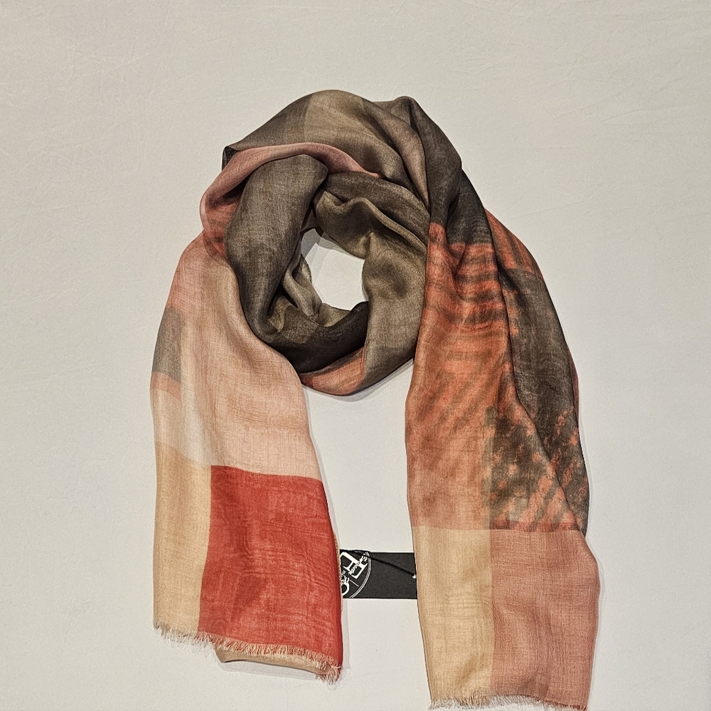 EUROSETA FASHION Lightweight Abstract Design Scarf. Made in Italy 🇮🇹 NWT